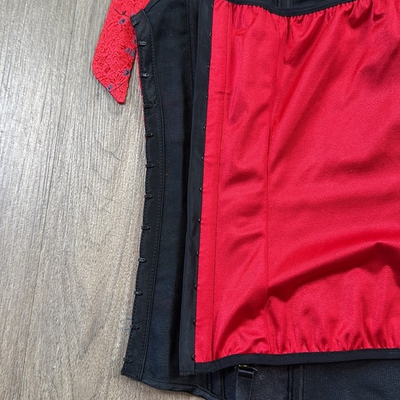 Frederick’s Of Hollywood Elegant Japan’s Red Floral Women's Top Corset Size 34 - Picture 5 of 11